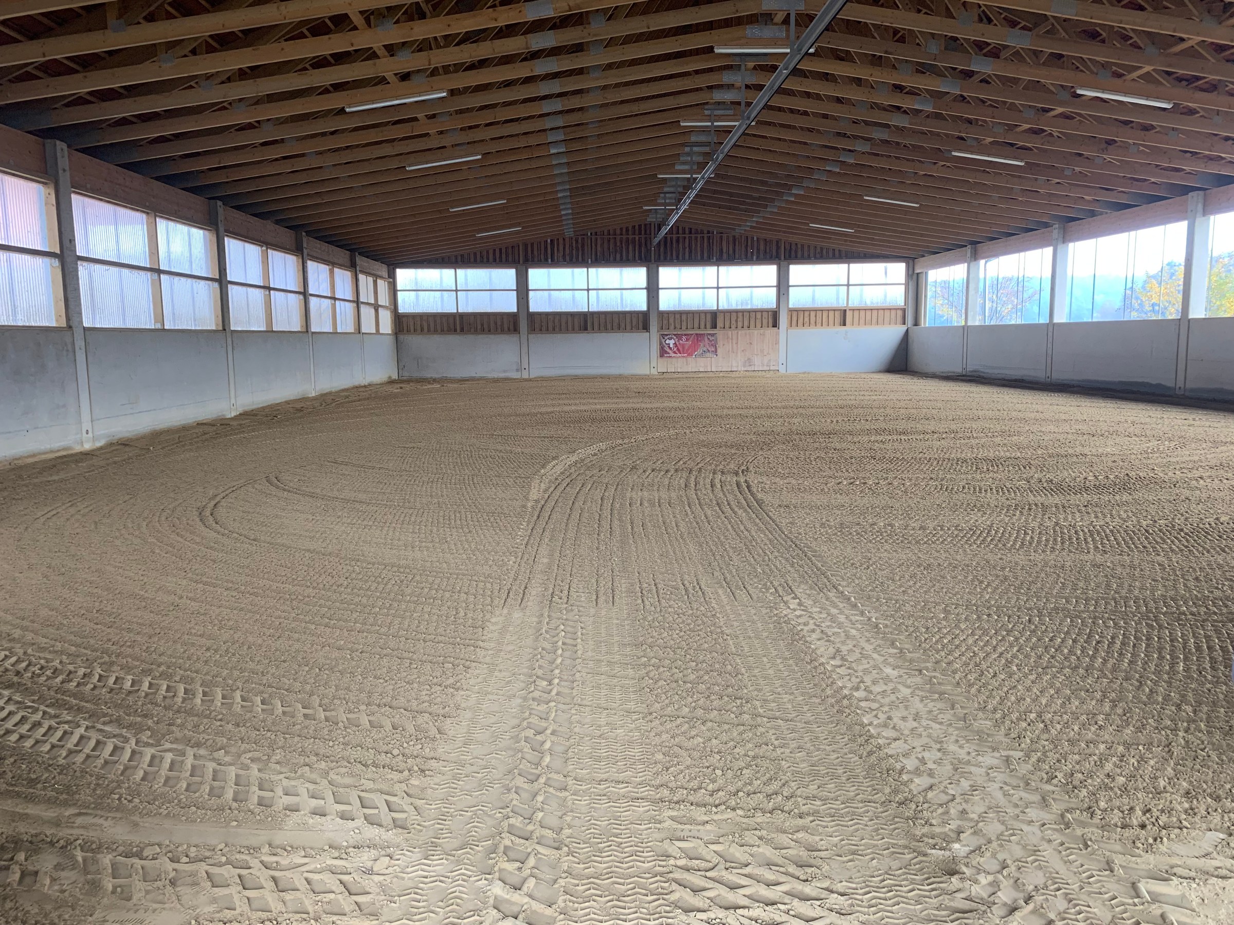 Kleine Reithalle der Wood Road Ranch, 20 mal 40 Meter